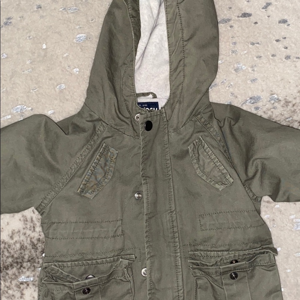Unisex osh kosh coat. Very thick and warm